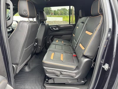 2022 GMC Yukon XL AT4