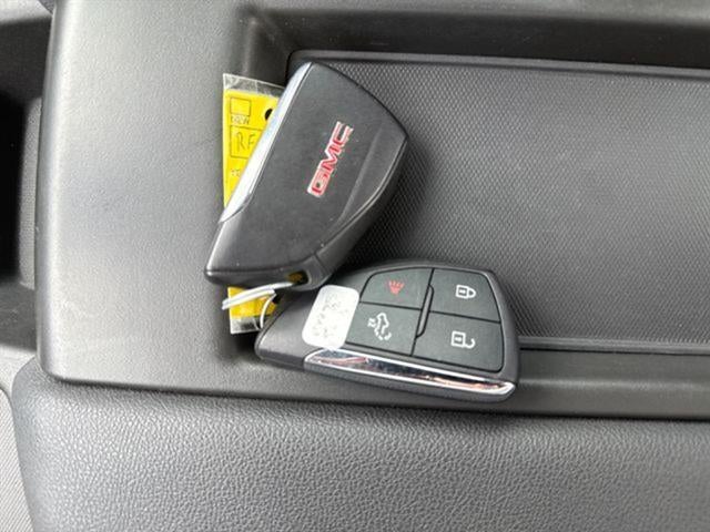 2024 GMC Sierra 2500 HD Pro