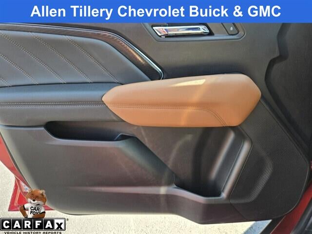 2023 GMC Canyon 4WD AT4
