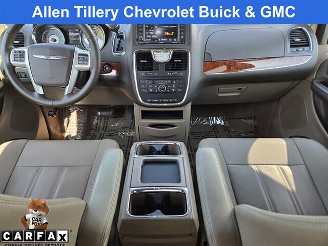 2015 Chrysler Town & Country Touring