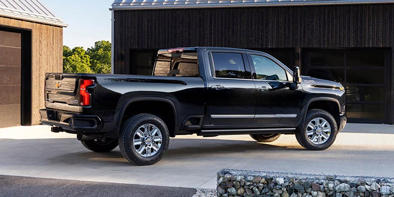 2026 Chevrolet Silverado 2500HD crew cab side profile showing its full length